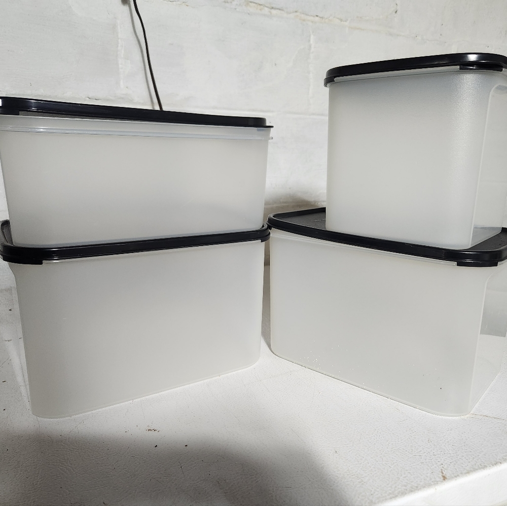 Tupperware modular mates set